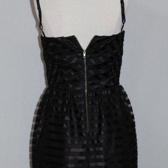 Necessary Objects ADV Gluvk - Frankel Black Dress - Picture 9 of 12